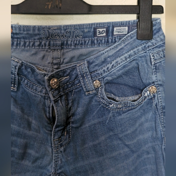 Miss Me Boot Cut Women’s Jeans 30x33 Low Rise Distressed Bling Sequins - Picture 9 of 16